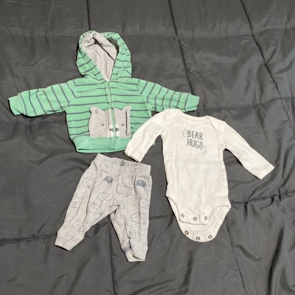 Bear Hugs Newborn Outfit